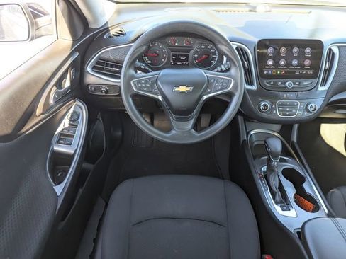 Used 2023 Chevrolet Malibu LT FWD image 29