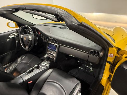 Used 2006 Porsche 911 Carrera RWD image 47