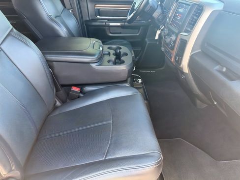 Used 2018 RAM 2500 Laramie w/ Convenience Group image 11