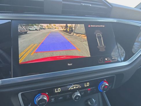 Used 2023 Audi Q3 2.0T Premium w/ Black Optic Sport Package image 21