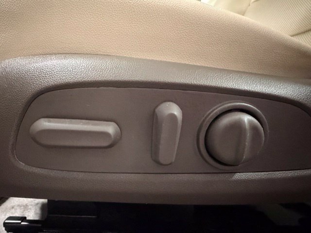 Used 2024 Chevrolet Malibu LT FWD image 21