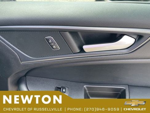 Used 2020 Ford Edge SE AWD/4WD image 23