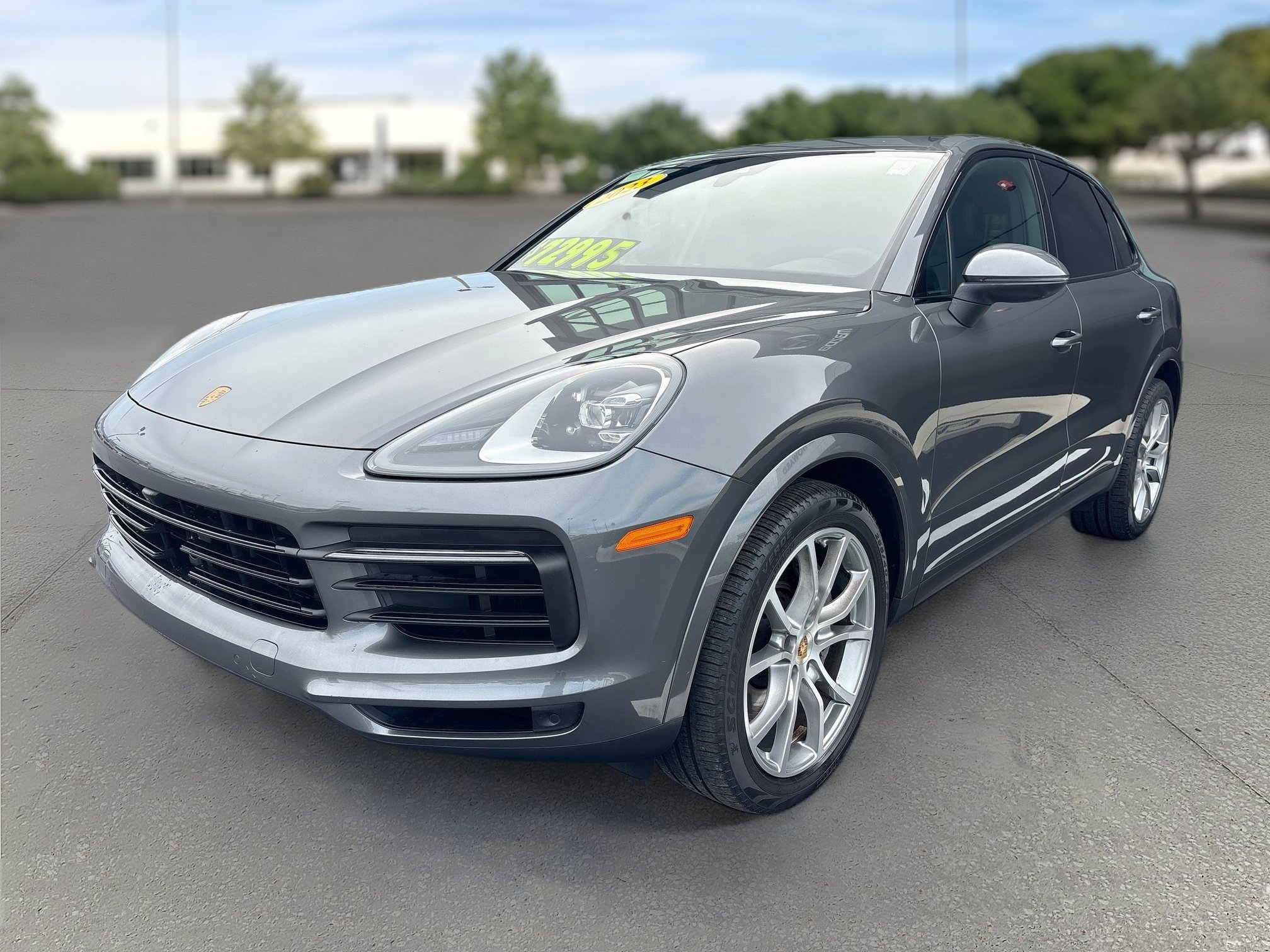 Used 2023 Porsche Cayenne AWD/4WD image 3