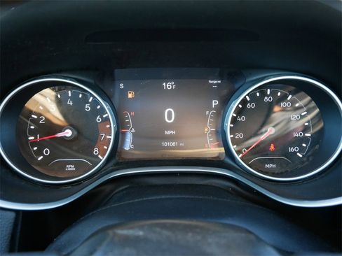 Used 2018 Jeep Compass Latitude w/ Popular Equipment Group image 21