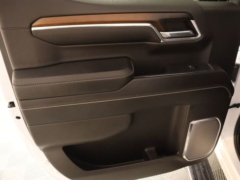 Used 2024 GMC Sierra 1500 Denali w/ Denali Reserve Package image 19