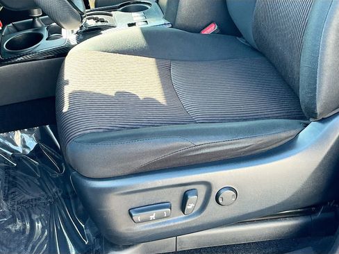 Used 2020 Toyota 4Runner TRD Off-Road image 12