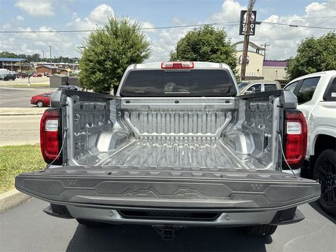 New 2025 GMC Canyon Elevation w/ Convenience Package image 29