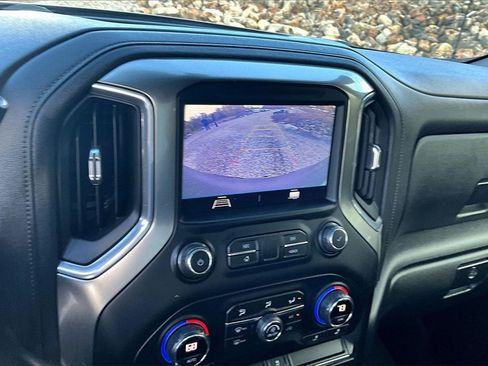 Used 2021 Chevrolet Silverado 1500 LT Trail Boss w/ Bed Protection Package image 28