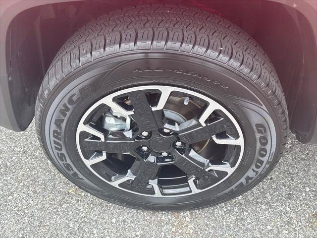 Used 2023 Jeep Renegade Trailhawk AWD/4WD image 8