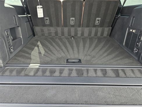 New 2025 Lincoln Navigator L Reserve image 31