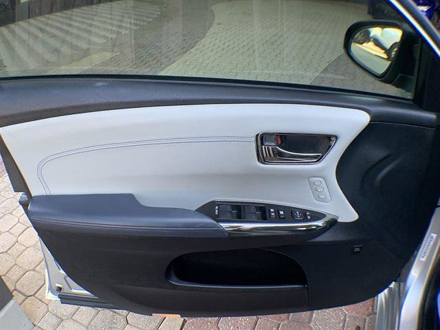 Used 2015 Toyota Avalon Limited FWD image 13