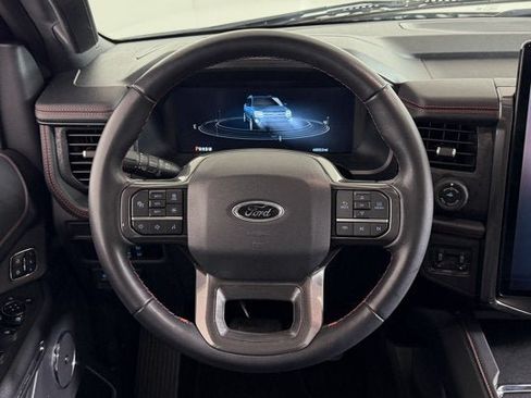 Used 2023 Ford Expedition Limited RWD image 11
