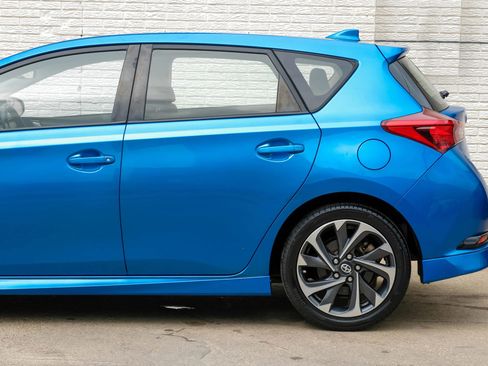 Used 2016 Scion iM Hatchback 4D image 14