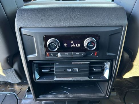 New 2026 GMC Hummer EV 4x4 Crew Cab w/ LPO, Dark Essentials Package image 37