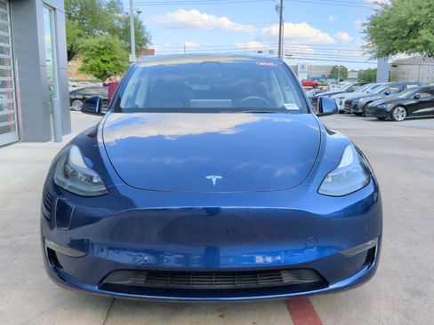 Used 2022 Tesla Model Y Performance image 5