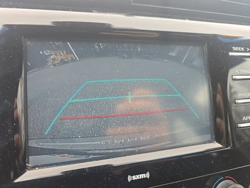 Used 2020 Toyota Camry LE image 19