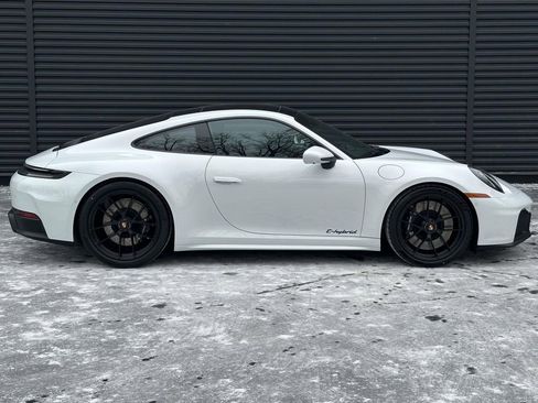 New 2026 Porsche 911 GTS image 6
