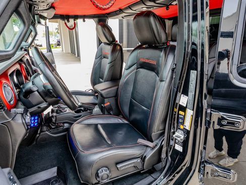 Used 2022 Jeep Gladiator Rubicon w/ LED Lighting Group image 29