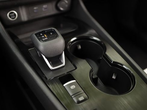 Used 2021 Nissan Rogue SV FWD image 17