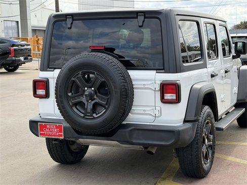 Used 2021 Jeep Wrangler Unlimited Sport image 7