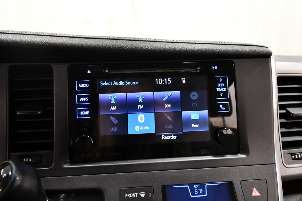 Used 2017 Toyota Sienna XLE Premium FWD image 26