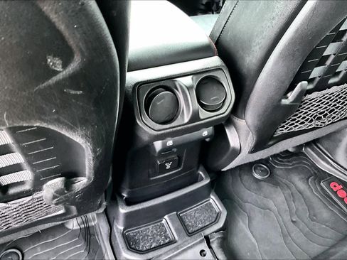 Used 2021 Jeep Wrangler Unlimited Rubicon image 28