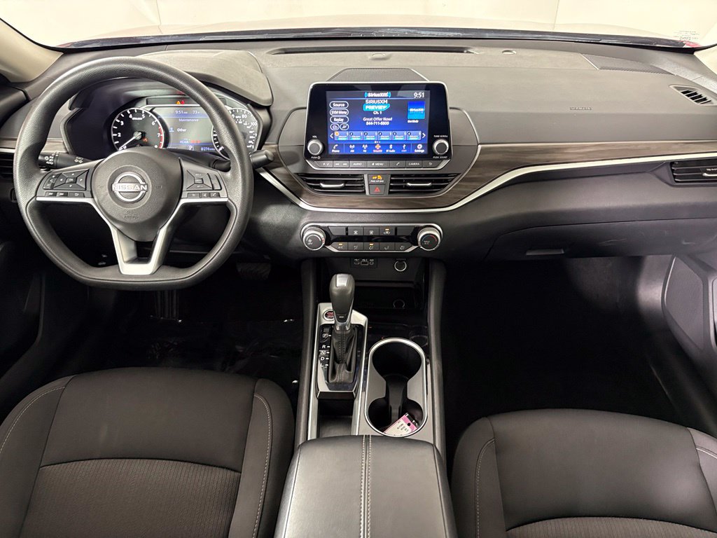 Used 2024 Nissan Altima 2.5 SV FWD image 30