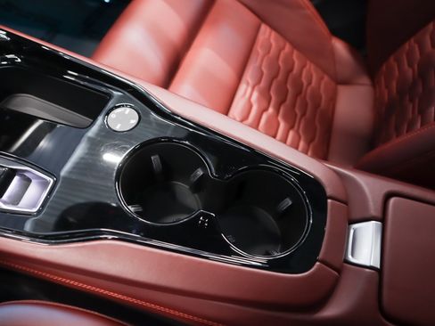 Used 2022 Audi RS e-tron GT w/ Carbon Performance Package image 19