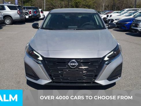 Used 2025 Nissan Altima 2.5 SV image 2