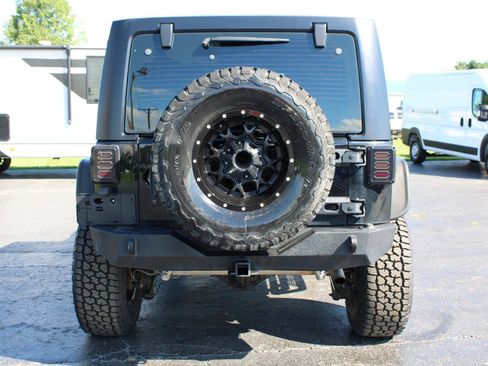 Used 2015 Jeep Wrangler Unlimited Sport AWD/4WD image 5