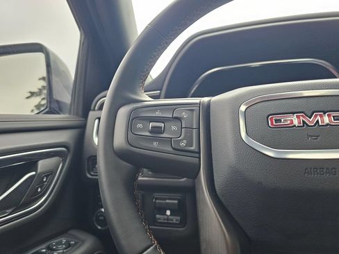 Used 2024 GMC Yukon XL AT4 w/ Technology Package AWD/4WD image 36