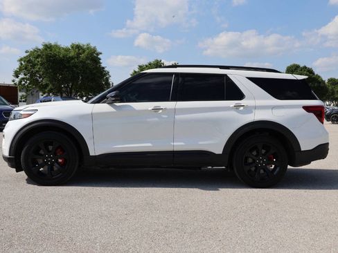 Used 2022 Ford Explorer ST w/ Equipment Group 401A AWD/4WD image 8
