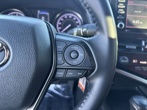 Certified 2022 Toyota Camry SE image 20