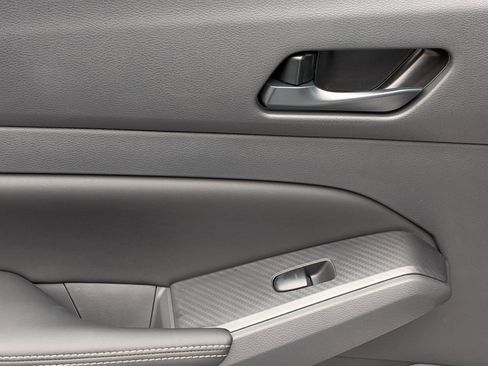 New 2025 Nissan Altima 2.5 SV image 24