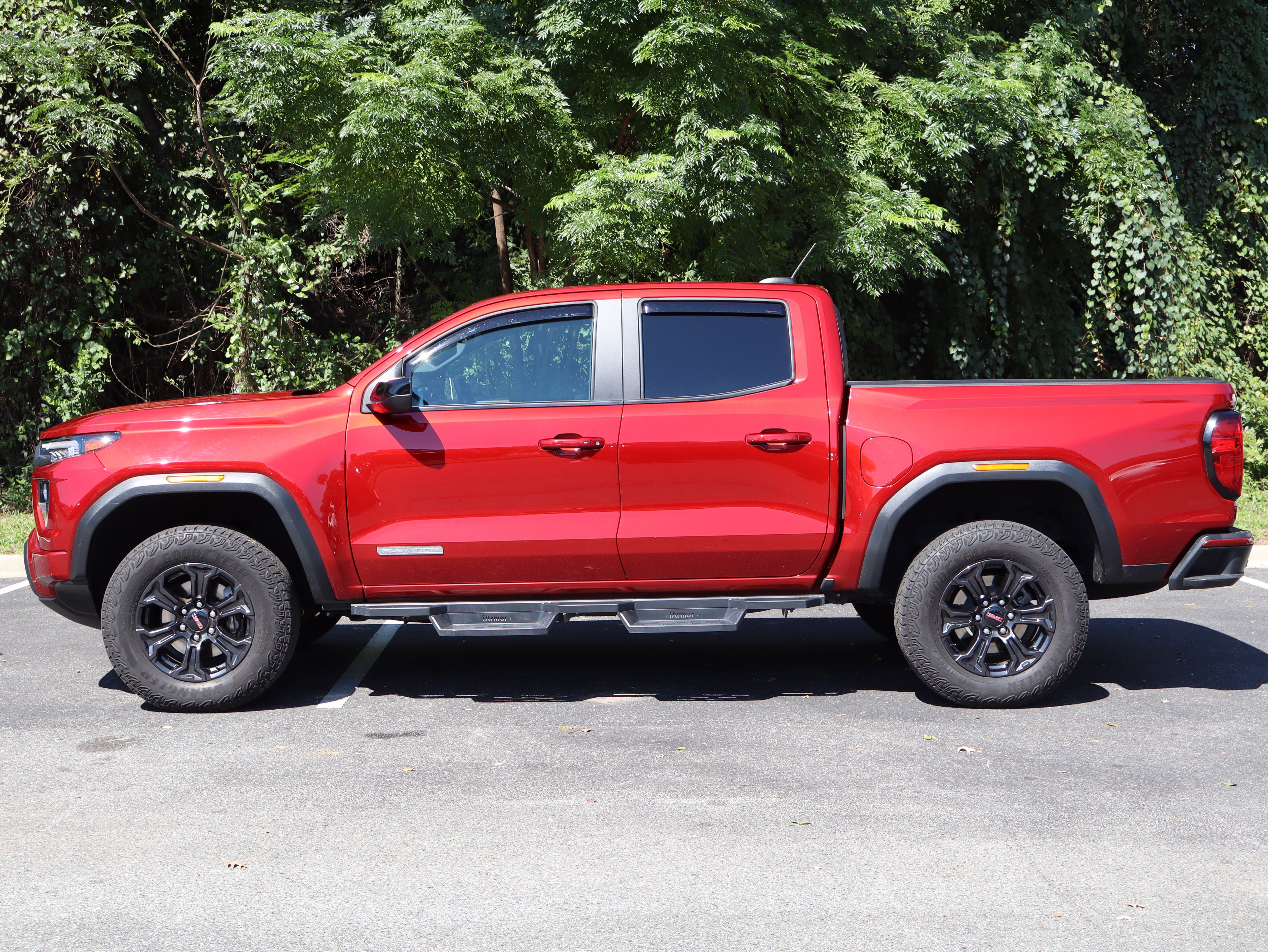 Used 2025 GMC Canyon Elevation w/ Convenience Package RWD image 6