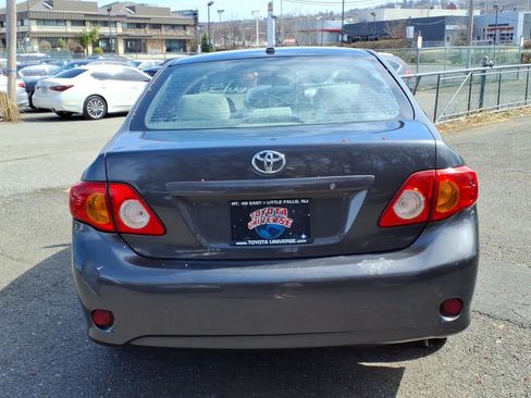 Used 2010 Toyota Corolla image 5