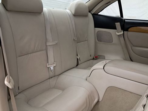 Used 2002 Lexus SC 430 Convertible image 27