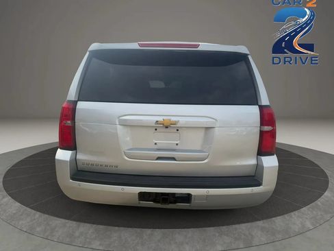 Used 2018 Chevrolet Suburban LT AWD/4WD image 7