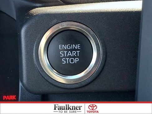 Certified 2025 Toyota 4Runner SR5 AWD/4WD image 21