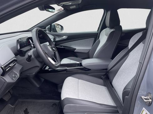 Certified 2024 Volkswagen ID.4 2WD image 9
