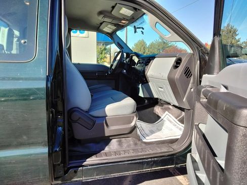 Used 2016 Ford F250 XL w/ Power Equipment Group image 17