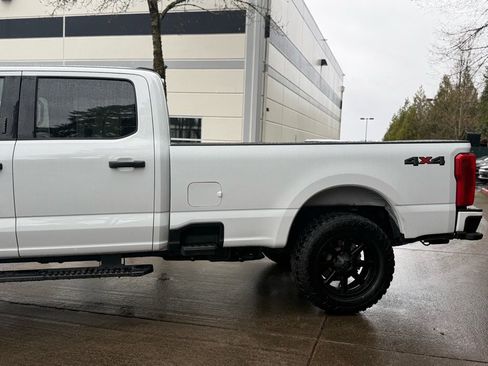 Used 2024 Ford F350 XLT image 11