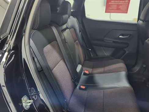 Certified 2025 Nissan Kicks SR image 30