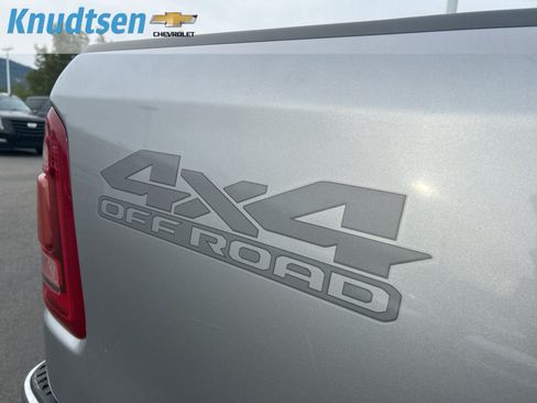 Used 2019 RAM 1500 Big Horn AWD/4WD image 10