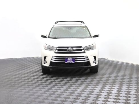 Used 2018 Toyota Highlander Limited Platinum AWD/4WD image 4