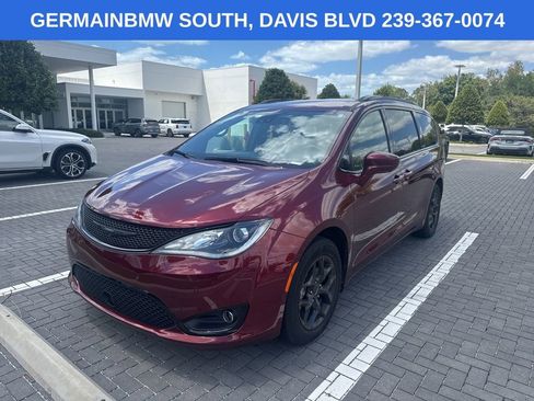 Used 2020 Chrysler Pacifica Touring-L w/ Advanced Safetytec Group image 1