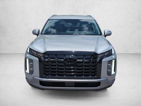 Used 2024 Hyundai Palisade SEL FWD image 2