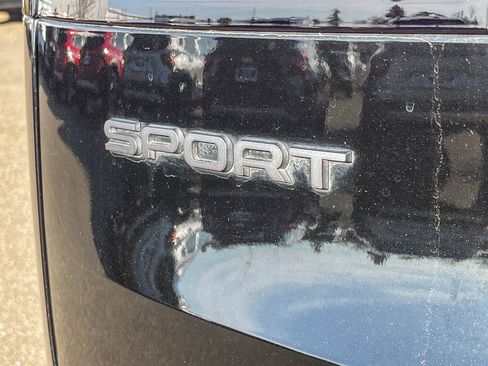 Used 2023 Land Rover Range Rover Sport SE image 11