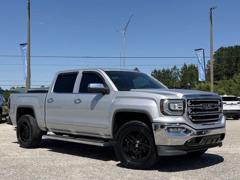 Used 2018 GMC Sierra 1500 SLT w/ Enhanced Driver Alert Package RWD image 2