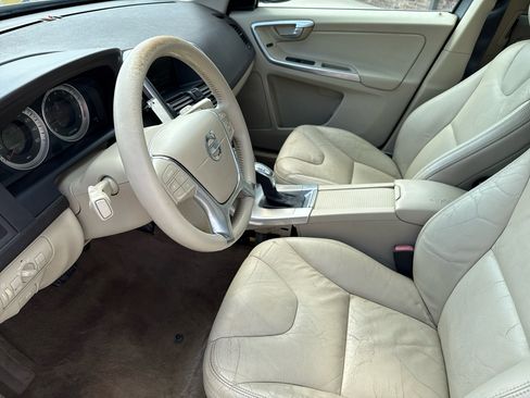 Used 2013 Volvo XC60 T6 image 30